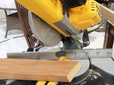 DeWALT DCS777T2 Aku pokosová píla 216 mm FLEXVOLT 54 V