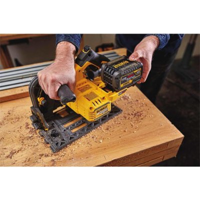 DeWALT DCS520T2R Aku ponorná píla FLEXVOLT 54 V, vrátane vodiacej lišty