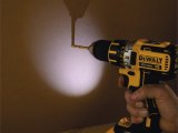 DeWALT DCD796NT Aku bezuhlíková príklepová vŕtačka 18 V, bez akumulátora