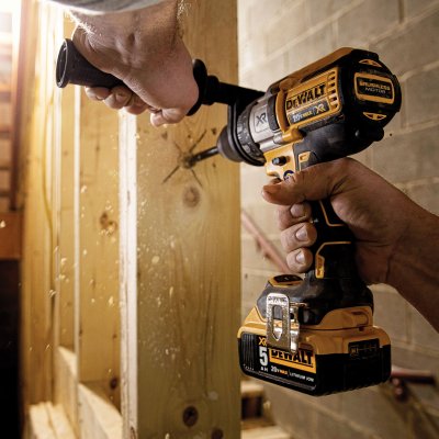 DeWALT DCD991P2 Aku bezuhlíková trojrýchlostná vŕtačka 18 V, 5 Ah
