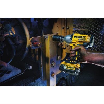 DeWALT DCF899P2 Aku rázový uťahovač s vysokým momentom 18 V, 5 Ah 1/2"