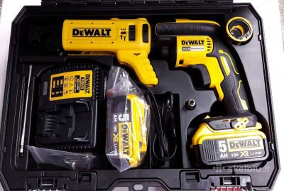 DeWALT DCF620P2K Aku sadrokartonársky skrutkovač 18 V, 5 Ah
