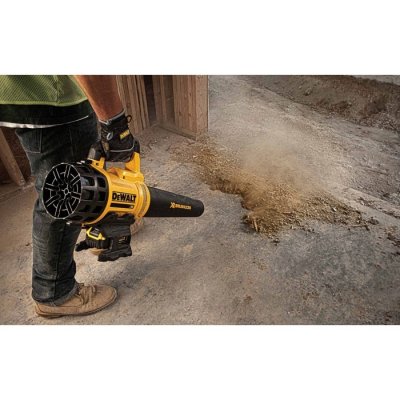 DeWALT DCM562PB  Aku záhradný fukár 18 V, bez akumulátora