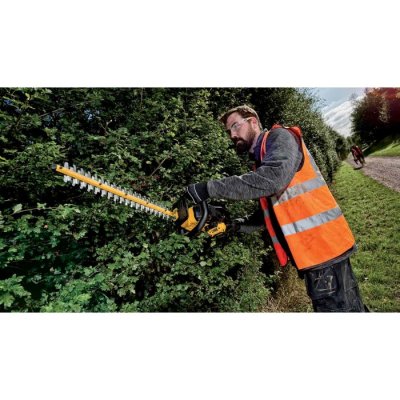 DeWALT DCM563PB  Aku nožnice na živé ploty 18 V, 5 Ah, bez akumulátora