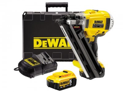 DeWALT DCN692P2 Aku klincovačka 18 V, 5 Ah