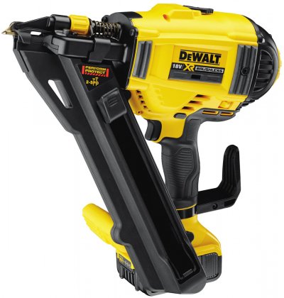 DeWALT DCN693N Aku klincovačka na tesárske spojky 18 V, 5 Ah, bez akumulátora
