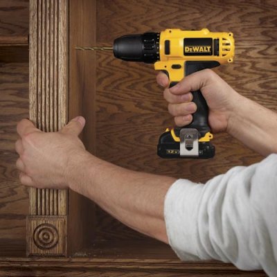 DeWALT DCD710D2 Aku vŕtačka/ skrutkovač 10,8 V, 2 Ah