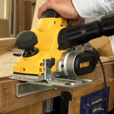 DeWALT D26500 Hoblík 82 mm