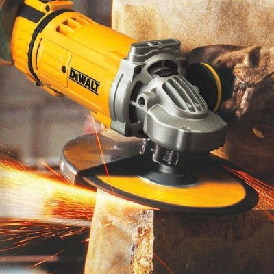DeWALT DWE4579 Uhlová brúska s rozbehom 230 mm, 2 600 W