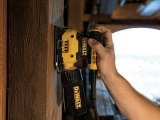 DeWALT DWE6411 Vibračná brúska 108 x 115 mm