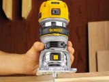 DeWALT D26200 Pästná ohraňovacia frézka 900 W