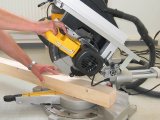 DeWALT D27111 Pokosová a stolová okružná píla 305 mm
