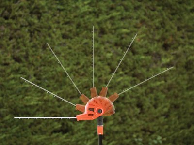 BLACK+DECKER PH5551 Elektrické teleskopické nožnice na živý plot 550 W