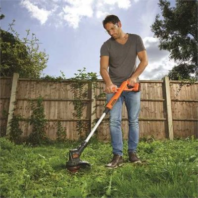 BLACK+DECKER ST1823 Aku strunová kosačka 18 V, 1,5 Ah
