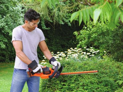 BLACK+DECKER GTC18504PC Aku nožnice na živý plot 18 V, 4 Ah