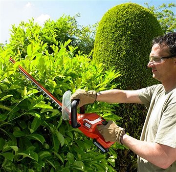 BLACK+DECKER GTC18504PC Aku nožnice na živý plot 18 V, 4 Ah