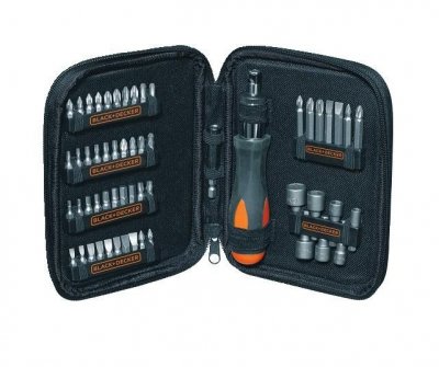 BLACK+DECKER A7104-XJ 56-dielna súprava bitov a nástrčkových kľúčov