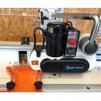 IGM Professional 141-M3M Podávač materiálu 95 W