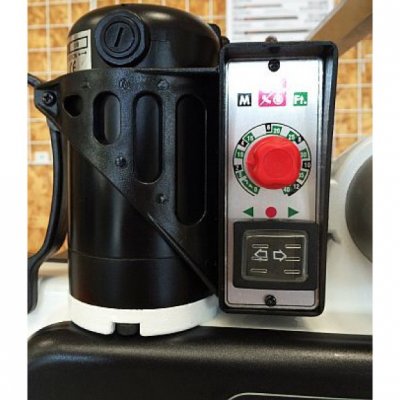 IGM Professional 141-M3M Podávač materiálu 95 W