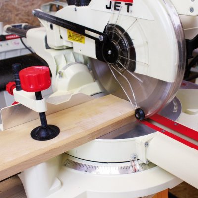 JET JSMS-10LM Pokosová píla s pojazdom a laserom