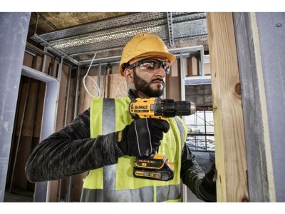 DeWALT DCD778S2T Aku vŕtačka s príklepom 18 V