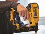 DeWALT DCN681N Aku sponkovačka 18 V