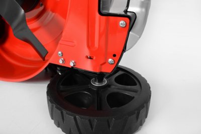HECHT548SW5IN1 Motorová kosačka 5 v 1 s pojazdom 135 cm3, 60 l