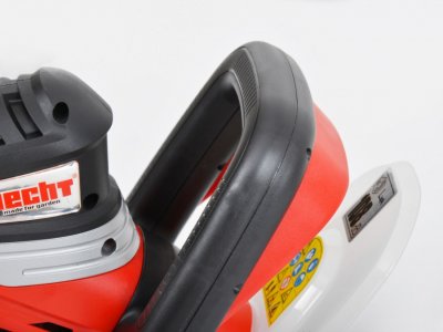 HECHT611 Elektrický plotostrih so zbernou lištou a otočnou rukoväťou, 750 Wm 68 cm