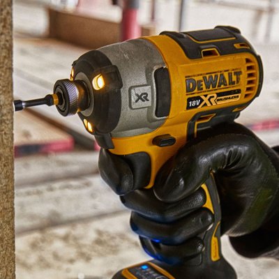 DeWALT DCF888NT Aku rázový uťahovač 18 V Tool Connect 1/4"