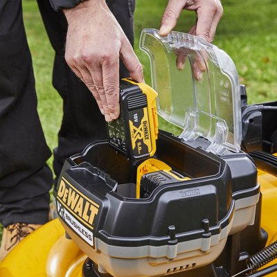 DeWALT DCMW564P2 Aku kosačka 36 V s akumulátormi