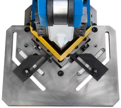 Metallkraft® Manuálna prestrihovačka AKM 100T