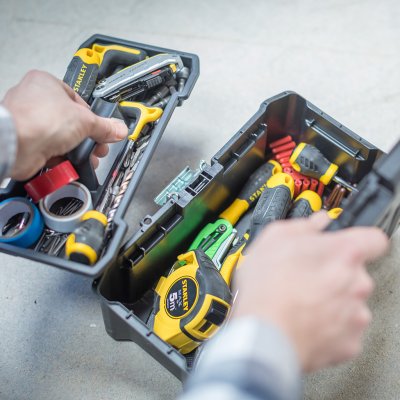 STANLEY STST1-75518 Box na náradie s kovovými prackami