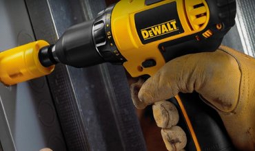 Nový bulletin DEWALT