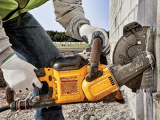 DeWALT DCS690X2 Rozbrusovacia píla 230 mm FLEXVOLT 54 V