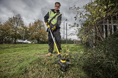 DeWALT DCM561P1S Aku strunová kosačka 18 V, 5 Ah s rozložiteľnou rukoväťou