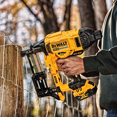 DeWALT DCFS950P2 Aku sponkovačka na ploty 18 V, 5 Ah