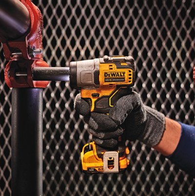 DeWALT DCF902D2 Aku rázový uťahovač bezuhlíkový 12 V, 2 Ah