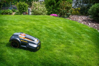 RIWALL Riwall PRO RRM 1000 Robotická aku kosačka 1000 m2, 28 V, 4 Ah