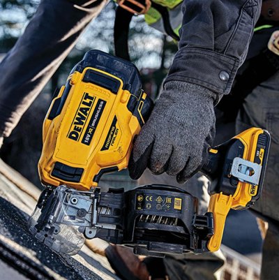 DeWALT DCN45RND2 Aku klincovačka pokrývačská XR 18 V, 2 Ah