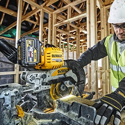 DeWALT DCS727N Aku pokosová píla 250 mm FLEXVOLT 54 V