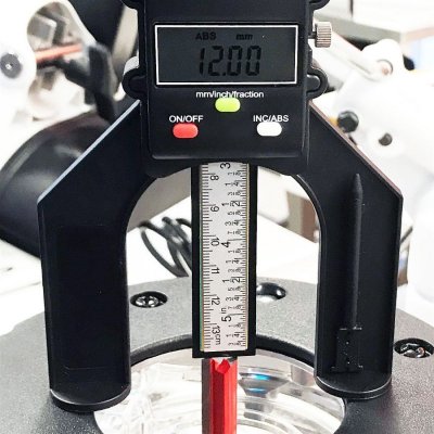 IGM Fachman MDH-001 Digitálny hĺbkomer