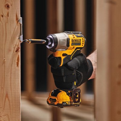 DeWALT DCF601D2 Aku skrutkovač 1/4", XR 12 V, 2 Ah