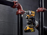 DeWALT DCF921NT Aku rázový uťahovač 1/2" XR 18 V