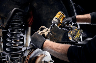DeWALT DCF921P2G Aku rázový uťahovač 1/2" XR 18 V, 5 Ah