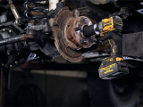 DeWALT DCF923P2G Aku rázový uťahovač 3/8" XR 18 V, 5 Ah