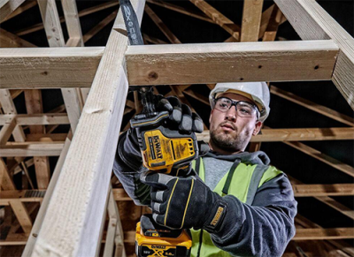 DeWALT DCS369E1T Aku mečová píla Powerstack 18 V, 1,7 Ah