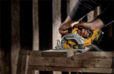 DeWALT DCS512NT Aku kotúčová píla XR 12 V