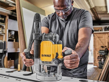 DeWALT DWE625 Vrchná frézka s reguláciou otáčok, 2300 W