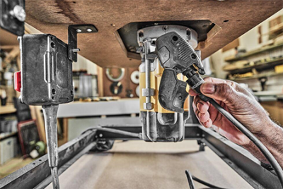 DeWALT DWE627KT Vrchná frézka s plynulou reguláciou otáčok, 2300 W